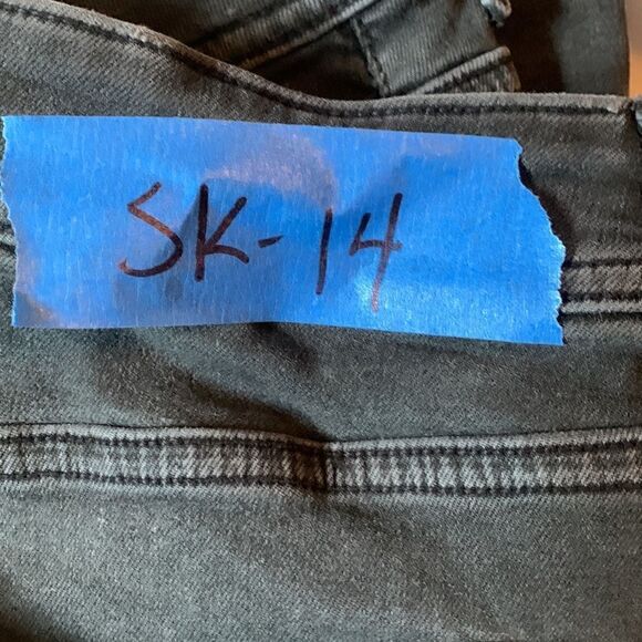 American eagle outfitters, mini skirt, super stretch, small/medium, zip down - Picture 9 of 9